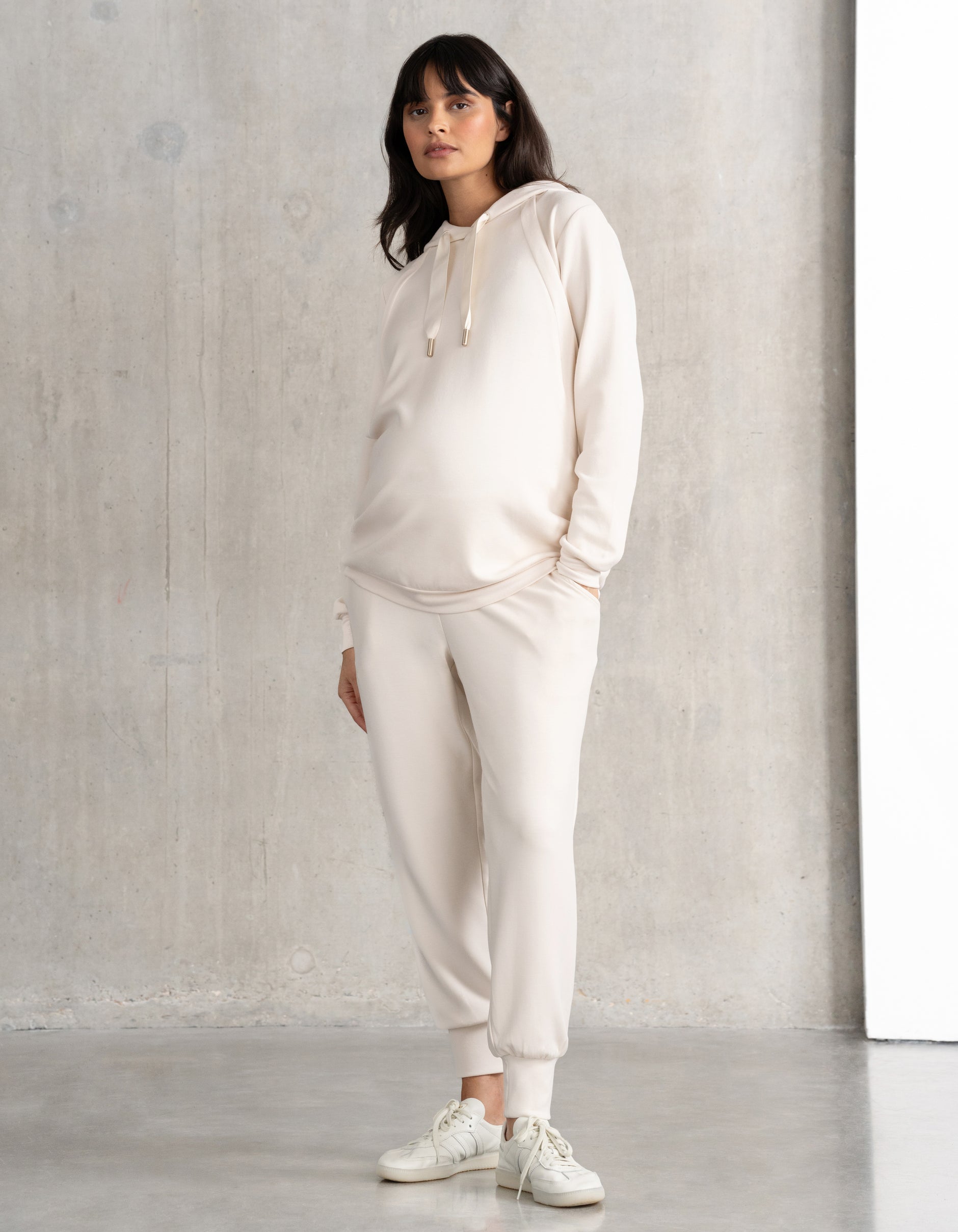 Sweat de grossesse et allaitement en mélange de modal crème