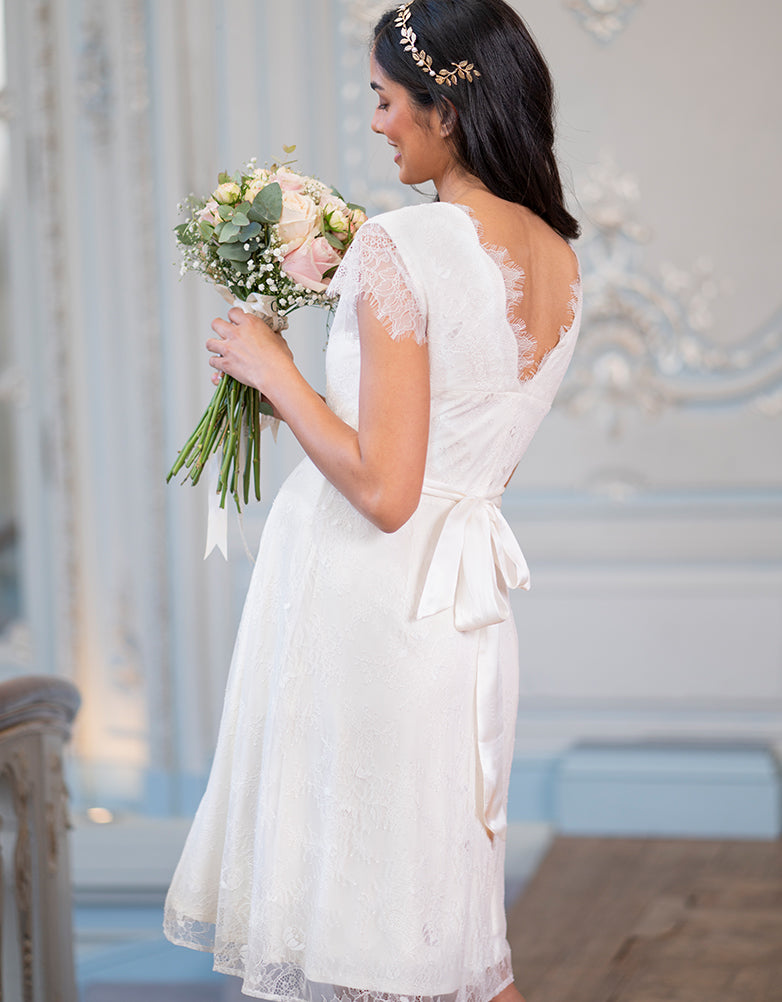 Short Lace V-Neck Maternity Wedding Dress
